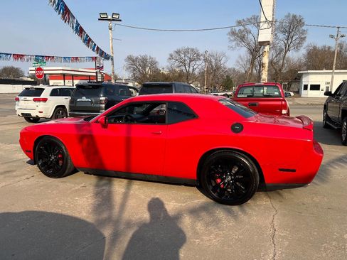 Used 2014 Dodge Challenger SRT8 w/ Harman/Kardon Audio Group image 8