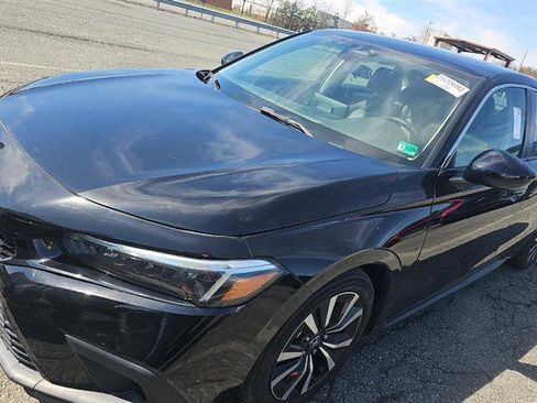 Used 2022 Honda Civic EX-L image 3