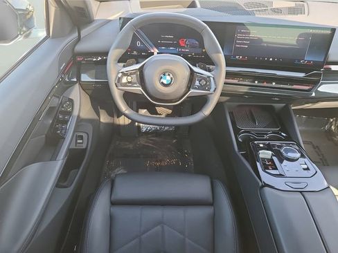 Used 2026 BMW 530i RWD image 14