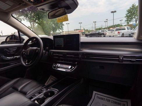 Used 2023 Lincoln Corsair FWD image 15