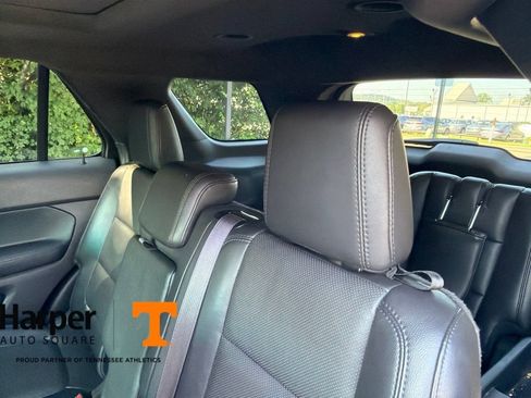 Used 2015 Ford Explorer Limited w/ Equipment Group 301A AWD/4WD image 9