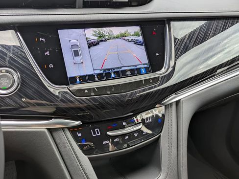 New 2025 Cadillac XT6 Premium Luxury w/ Technology Package image 9