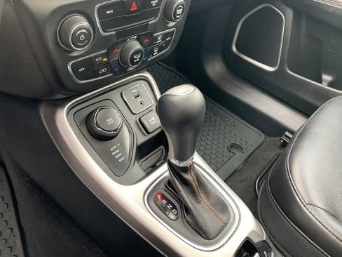 Used 2018 Jeep Compass Latitude w/ Popular Equipment Group AWD/4WD image 22