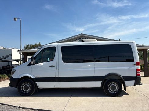 Used 2016 Mercedes-Benz Sprinter 2500 image 8