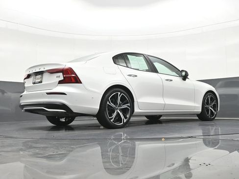 Certified 2024 Volvo S60 B5 Plus FWD image 29