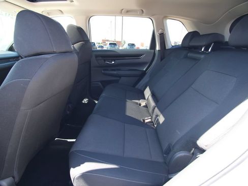 Used 2025 Honda CR-V EX image 7