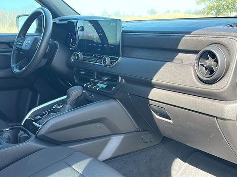 Used 2024 Chevrolet Colorado Trail Boss w/ Technology Package image 22