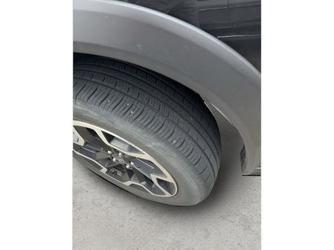 Used 2017 Subaru Crosstrek 2.0i Premium w/ Moonroof Package image 11