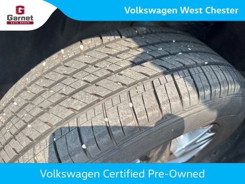 Certified 2023 Volkswagen Tiguan SE FWD image 28