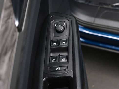 Used 2020 Volkswagen Atlas Cross Sport SE image 10