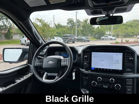 Used 2024 Ford F150 XLT w/ XLT Black Appearance Package RWD image 9
