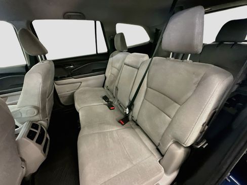 Used 2019 Honda Pilot LX image 28