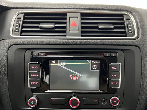 Used 2013 Volkswagen Jetta Hybrid Sedan FWD image 19