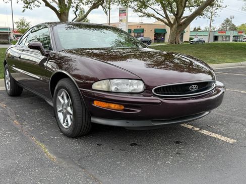 Used 1995 Buick Riviera Supercharged Coupe FWD image 7