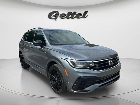 Used 2024 Volkswagen Tiguan SE R-Line FWD image 3