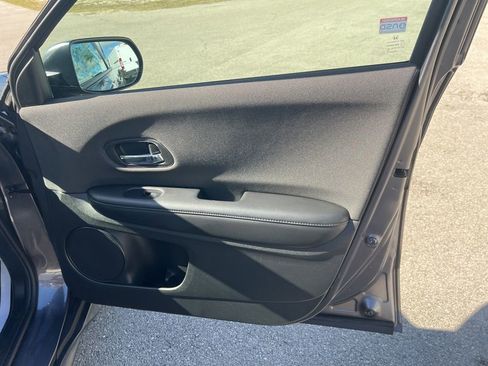 Used 2019 Honda HR-V LX image 33
