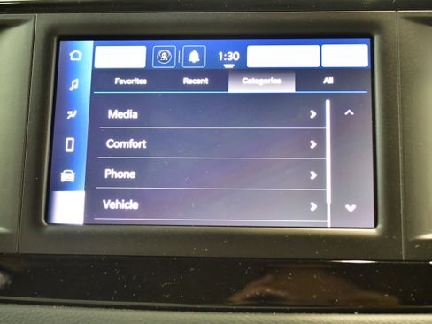 Used 2023 Chrysler Voyager LX FWD image 27