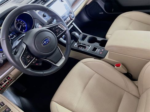 Used 2018 Subaru Outback 3.6R Limited image 22