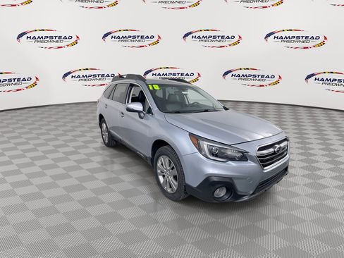 Used 2018 Subaru Outback 2.5i Limited AWD/4WD image 2