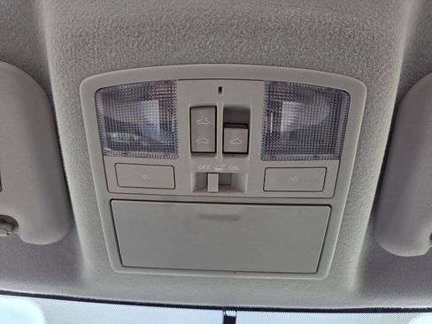 Used 2011 MAZDA MAZDA3 s Grand Touring image 39