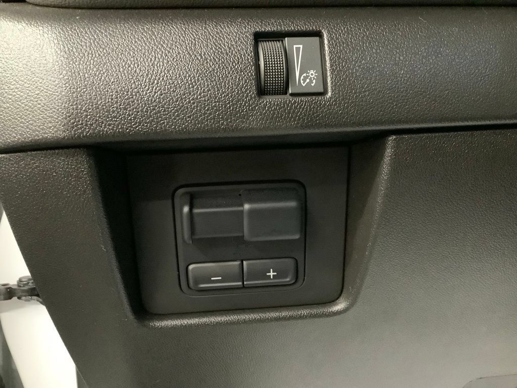 Used 2024 Chevrolet Colorado ZR2 w/ ZR2 Convenience Package III AWD/4WD image 17