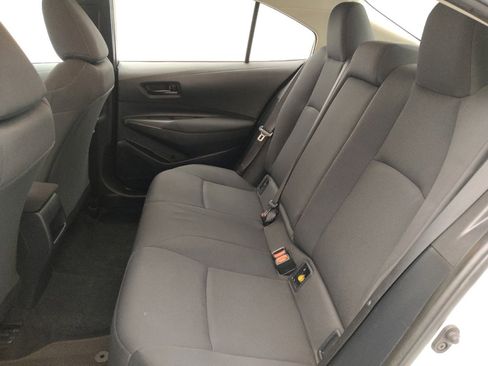 Used 2022 Toyota Corolla LE FWD image 18