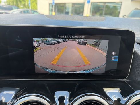 Used 2021 Mercedes-Benz GLA 250 4MATIC image 28