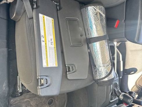 Certified 2022 Jeep Gladiator Sport image 10