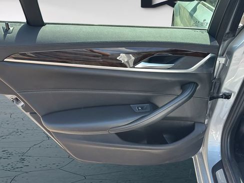 Used 2018 BMW 540i RWD image 14