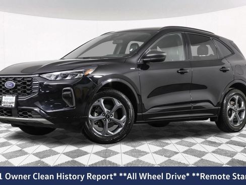 Used 2023 Ford Escape ST-Line image 2