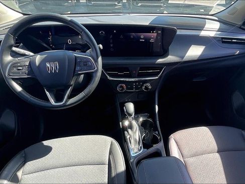 Used 2025 Buick Encore GX Preferred AWD/4WD image 17