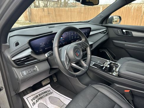 Used 2025 Buick Enclave Preferred image 14