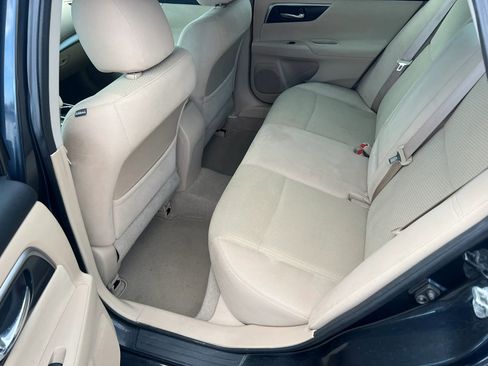 Used 2014 Nissan Altima 2.5 S FWD image 12