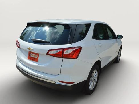 Used 2018 Chevrolet Equinox LS FWD image 8