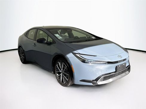Certified 2024 Toyota Prius XLE image 4