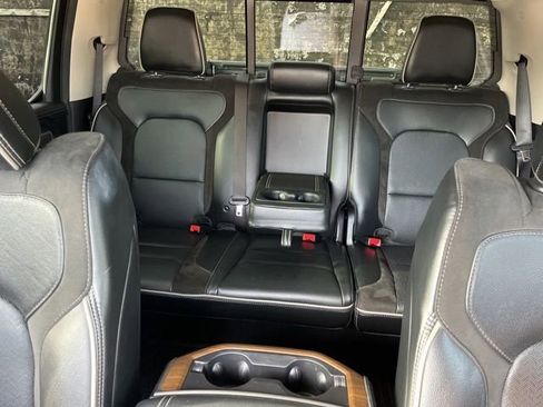 Used 2022 RAM 1500 Laramie AWD/4WD image 22