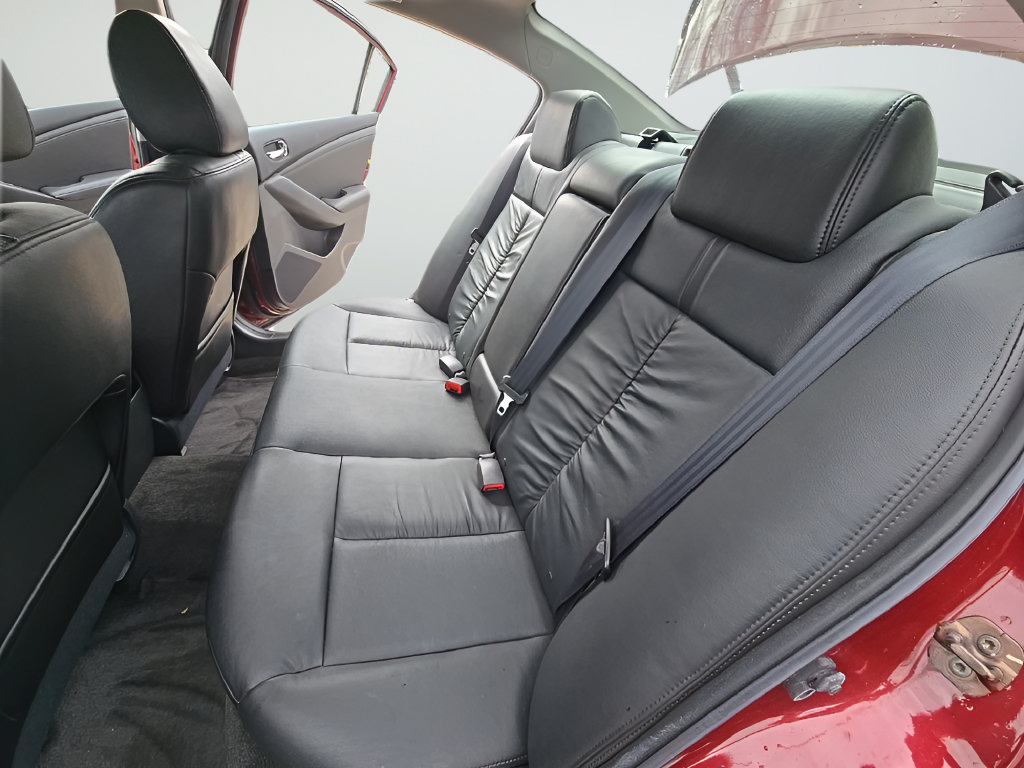 Used 2010 Nissan Altima 2.5 SL w/ SL Pkg FWD image 18