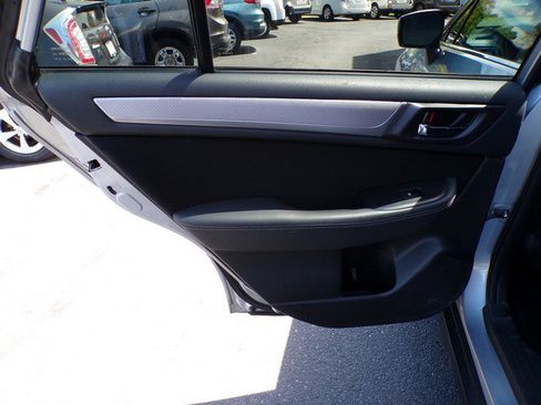 Used 2015 Subaru Outback 2.5i Premium AWD/4WD image 15