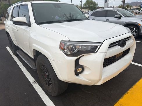 Used 2023 Toyota 4Runner SR5 image 7