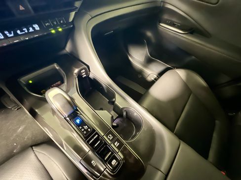 Used 2025 Toyota Crown XLE image 26