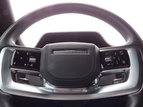 Used 2023 Land Rover Range Rover SE image 20