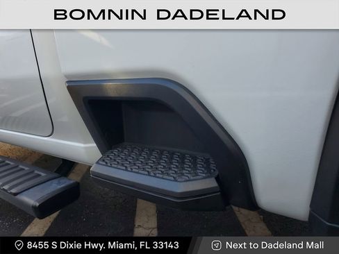 Used 2025 Chevrolet Silverado 2500 Custom w/ Custom Value Package image 7