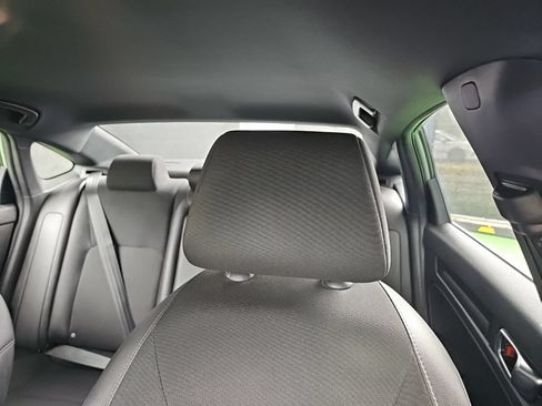 Used 2025 Honda Civic Sport image 11