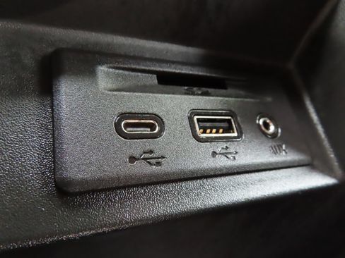 Certified 2019 Chevrolet Silverado 1500 RST AWD/4WD image 9