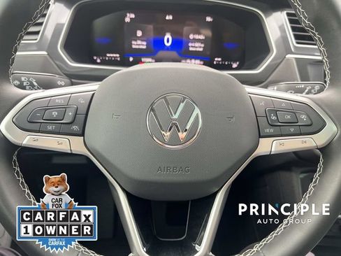 Used 2024 Volkswagen Tiguan SE FWD image 19