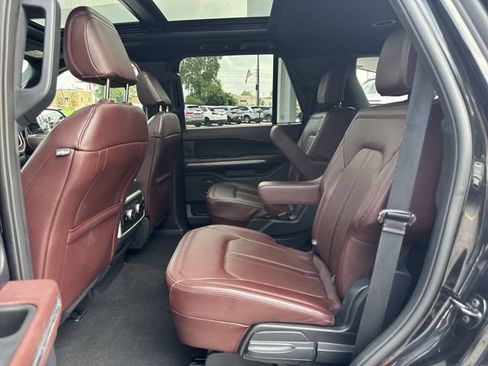 Used 2024 Ford Expedition Limited AWD/4WD image 26
