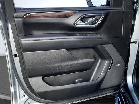 Used 2023 Chevrolet Tahoe LT w/ Luxury Package image 20