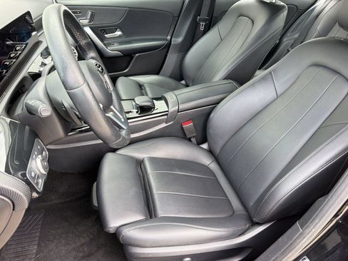 Certified 2019 Mercedes-Benz A 220 image 5