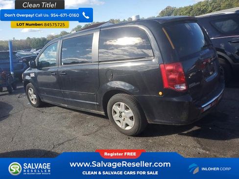 Used 2012 Dodge Grand Caravan SE image 3