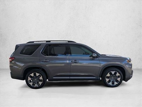 Certified 2026 Honda Pilot Elite image 4